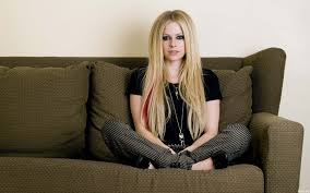 Avril lavigne 2002 wallpaper #2. Avril Lavigne Wallpapers Pictures Images