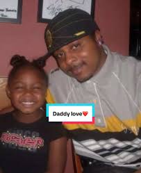 Heartwarming Daddy-Daughter Bond: A 21-Year Journey