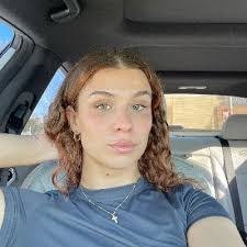 Taylor Hartz's Instagram, Twitter & Facebook