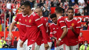 Sometimes you can steal hamburgers with ease. Cristiano Ronaldo Influencing The Diet Of Manchester United Teammates Marca
