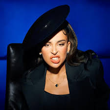 Jun 15, 2021 · la primera en actuar será la argentina nathy peluso (jueves 19 de agosto), a la que seguirán los colombianos morat (día 20). Nathy Peluso Im Pamplona Beim Navarra Arena 24 09 2021 Mozaart