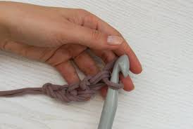 Diy Sitzhocker Aus Einem Autoreifen Das Diy Lifestyle Magazin Sitzhocker Autoreifen Hocker