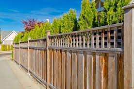 I am looking at attaching a 6ft wooden gate to it on one side could be a bit difficult cutting a box joint in situ on a standing fence post accurately enough! 13 Attractive Ways To Add Diy Privacy Screen To Your Yard Deck