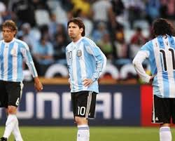 Hasta ahora, disputó 4 mundiales con la selección argentina: Estas Fueron Las Peores Humillaciones Que Padecio Lionel Messi Dentro De Una Cancha Guioteca