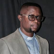 I am Mrs Josephine Maame Yaa Amankwah-Boateng. I am that woman who has  cried herself to sleep and woken up to an empty bank account before. I am  that woman who has