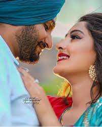 Punjabi Couples On Instagram New Dp Hwz This Couple Photoshoot Poses Photoshoot Poses Indian Wedding Photography Couples
