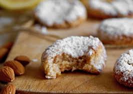 Biscuits Croquants Aux Amandes Et Citron Au Thermomix Plat Et Recette Recette Biscuit Facile Biscuit Thermomix Biscuit Amande