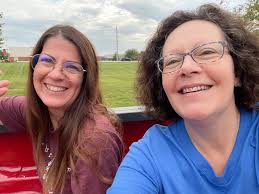 Thanking band and guard supporters for their help