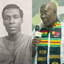 🇬🇭This was the Black stars squad that clinched Ghana's first African Cup  of Nations title in 1963 after defeating Sudan 3-0 in the finals at the  Accra Sports Stadium. Lets congratulate the