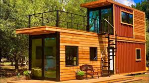 This Tiny Home With A Rooftop Deck Is Made From Two Shipping Containers Aussenbereich Dachterrasse Aussen
