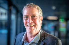 Een jaar geleden schreef ik dit afscheidsbericht toen ik stopte met bloggen  op Lokhoff.nl: bit.ly/afscheidsblog.