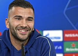 Lopes : « Benlamri met la tête là ou personne met le pied ! »