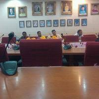 Oleh karena begitu pentingnya pendidikan, pemerintah mewajibkan pendidikan setidaknya selama 9 tahun dan disarankan lebih dari itu. Pejabat Pelajaran Daerah Dungun Dungun Terengganu