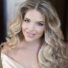 Call tiffany @323.620.0059 for more details and to schedule a confidential tour of the location. Highlights Color Thomas Edward Salon