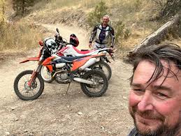 Is the Giant Loop ride suitable for dual sport bikes?