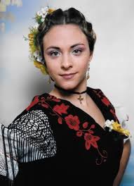 Reina y Damas Mayores 2004