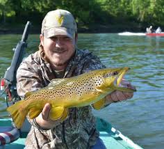 Sportsman's guides have all worked with children, seniors, pros, groups, and individuals of all fishing skill levels. Buster Browns White River Outing Produces Epic Day Of Fishing
