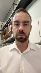 O que é melhor pra quem tem dor no pescoço: manipulação ou remédio via  oral? 🤔, Assista o video para entender melhor e encaminhe o video para  quem PRECISA saber disso!