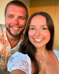 Manuela Jones (@manuelajones77) • Instagram photos and videos