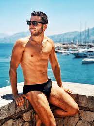 Gianluca ginoble desnudo