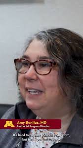 September's resident spotlight is one of our new interns, Dr Mariah Reed!  Learn more about Dr Reed with these fun facts and fun pics 🪸🖍️