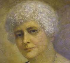 Mary Hooker's Instagram, Twitter & Facebook