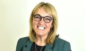 Interviewing the Interviewers: Drapers Editor Keely Stocker