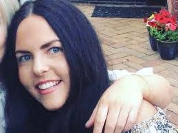 Amie Holt's Instagram, Twitter & Facebook