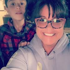 Diana Lightner's Instagram, Twitter & Facebook