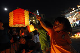 The festival is celebrated with complete enthusiasm and is also known to draw near and dear ones together and all kinds of companies; Burning Lanterns Bbq And 7 Other Ways To Celebrate Mid Autumn Festival
