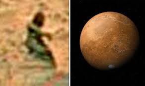 Find over 100+ of the best free mars images. Life On Mars Alien Hunters Spot Statues On The Red Planet Shock Claim Weird News Express Co Uk