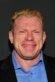 Dennis Wolf's Instagram, Twitter & Facebook