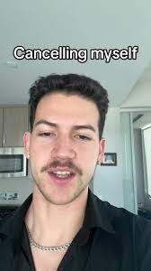 Alex Beveridge's Instagram, Twitter & Facebook