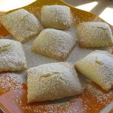 Pin By Danielle On Italian Food Italian Desserts Sweet Recipes Delicious Desserts