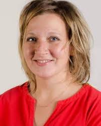 Kari Schmidt's Instagram, Twitter & Facebook