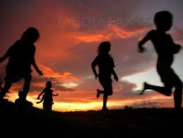 Pensie limita de varsta cu reducerea varstei standard de pensionare. Proiect Femeile Care Au NÄƒscut 3 Sau Mai MulÅ£i Copii PanÄƒ In 1990 S Ar Putea Pensiona Mai Devreme