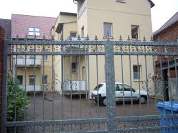 Terrasse, stellplatz, bad mit wanne, kelleranteil, saniert, zentralheizung. 2 Zimmer Wohnung Zu Vermieten Schlossfreiheit 15 39261 Zerbst Zerbst Anhalt Mapio Net