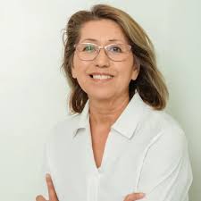 The 10 Best Engagement Photographers in Los Angeles, CA (2025)