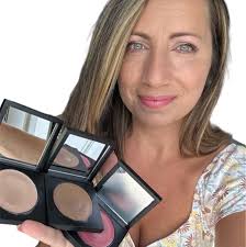 Hustle and Grace Manis, Meagan Golden-Independent Color Street Stylist