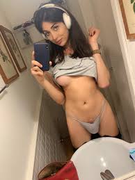 Amira Homemade Sex Thumbnail - Raw Trans
