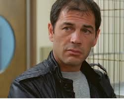 When I was a teenager back in the 80's, Alligator was a favorite film of  mine. When I read the Destroyer novels I always pictured Robert Forster as  Remo. Still do. |