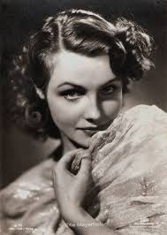 Mamá de #matíasbebé y #maurobebé , esposa felíz de @rodrigomejia_ , venezolana y conductora del programa al extremo de azteca. European Film Star Postcards