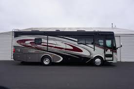 The tiffin allegro red 33aa is undoubtedly the best 35' short wheelbase class a diesel pusher on the market with it's king size bed. 2015 Tiffin Allegro Red 33aa Premier Rv