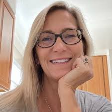 🚨 Exciting news!!! 🚨 Mile High Lux Property Management has officially  passed 100 doors under management as of this week!!! 🏠 🏡 🏠 This is a  HUGE accomplishment for our Team and