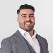 Eric Bartz's Instagram, Twitter & Facebook