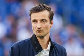 Wir sind vom Kader überzeugt“: S04 sieht sich gut aufgestellt