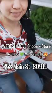 Local Love 💚 These Winter Romaine are BEAUTIFUL!! #coloradosprings  #foodislove #coloradofood #locallygrown #localgrocerystore #afreshmove  #grocerygirl