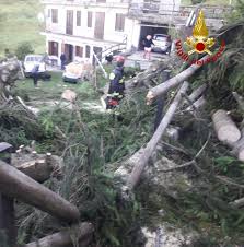 A treviso le zone più colpite sono state castelfranco, vedelago, mareno e paese. Maltempo Vento E Grandine 150 Interventi Vigili Del Fuoco Tra Veronese E Vicentino Vipiu