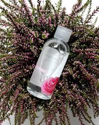 Avon Naturals Radiance Rose Water
