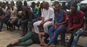 Lagos rally twitter crush, i'm still waiting for you o don't fall my hand. Vj4nssxny8reim